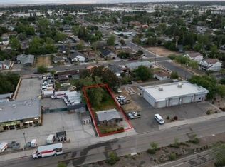 334 W Herndon Ave, Pinedale, CA 93650