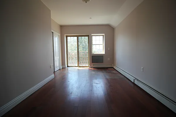 Rented by Hagstrom Management Inc | media 88