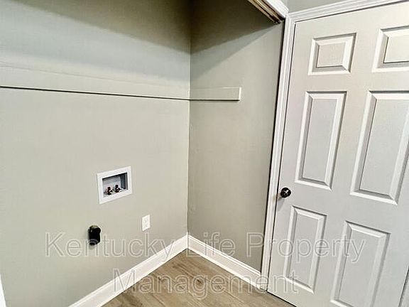 5th image of 805 Cedarwood Dr