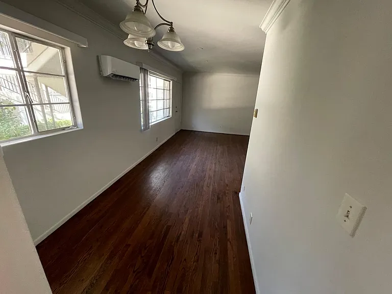 634 Glenwood Rd #2 — Photo 3