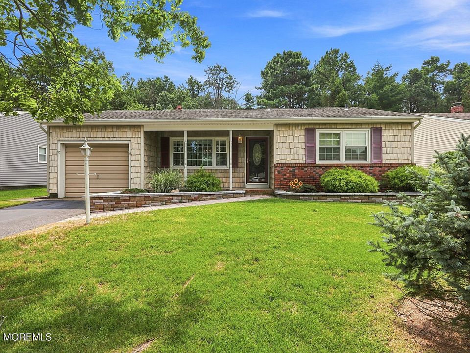 1st image of 42 Castleton Drive