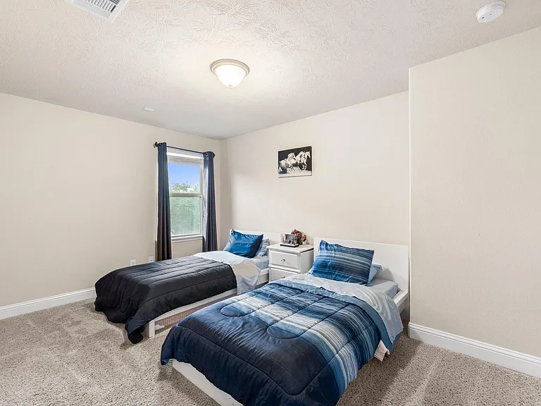25915 Lockspur Ct — Photo 42