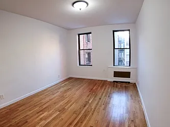 Rented by Urban Real Estate Inc