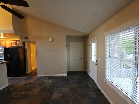 5th image of 1026 E Oraibi Dr