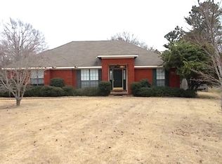 104 Post Oak Pl, Wetumpka, AL 36093