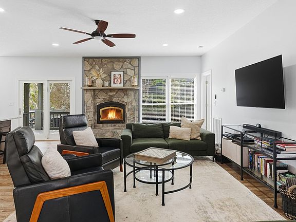 4th image of 25 Walhala Trl