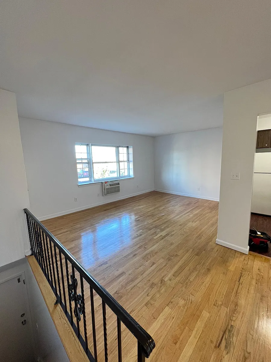 Building Photo - 46 Washington Ave #L