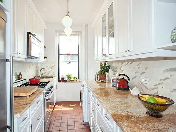 3rd image of 2280 Broadway #8B