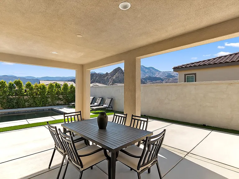 80435 Palatine Ct — Photo 37