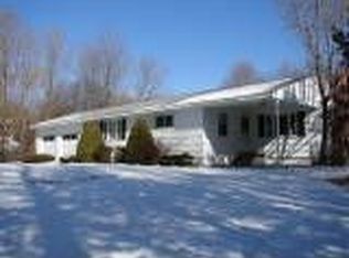 130 Charwill Dr, Clinton Corners, NY 12514