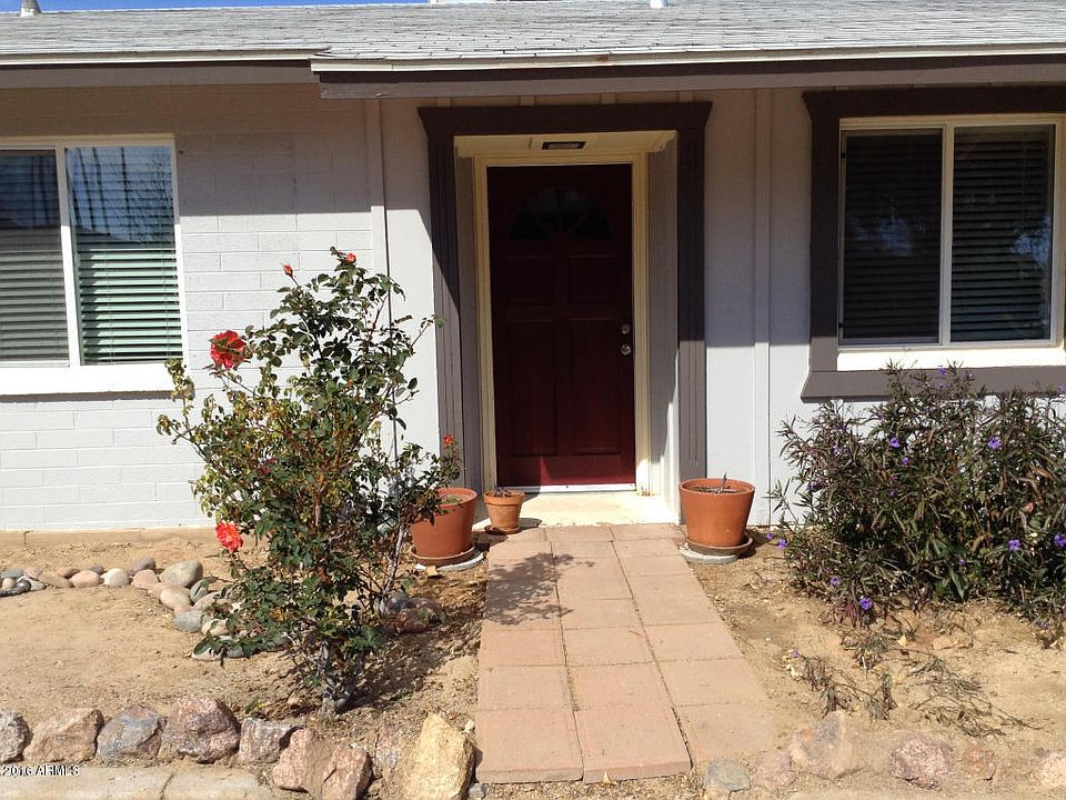 1st image of 3840 E Sahuaro Dr