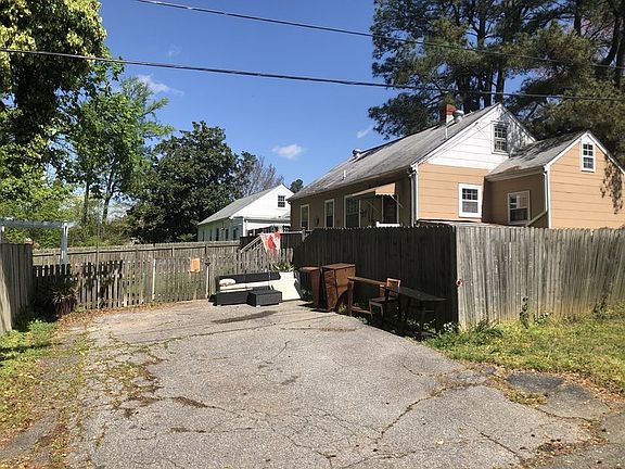 3rd image of 7319 Barnette Ave