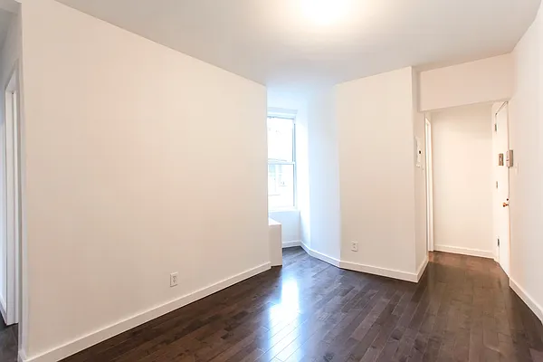 Rented by Pink Stone Realty LLC | media 11