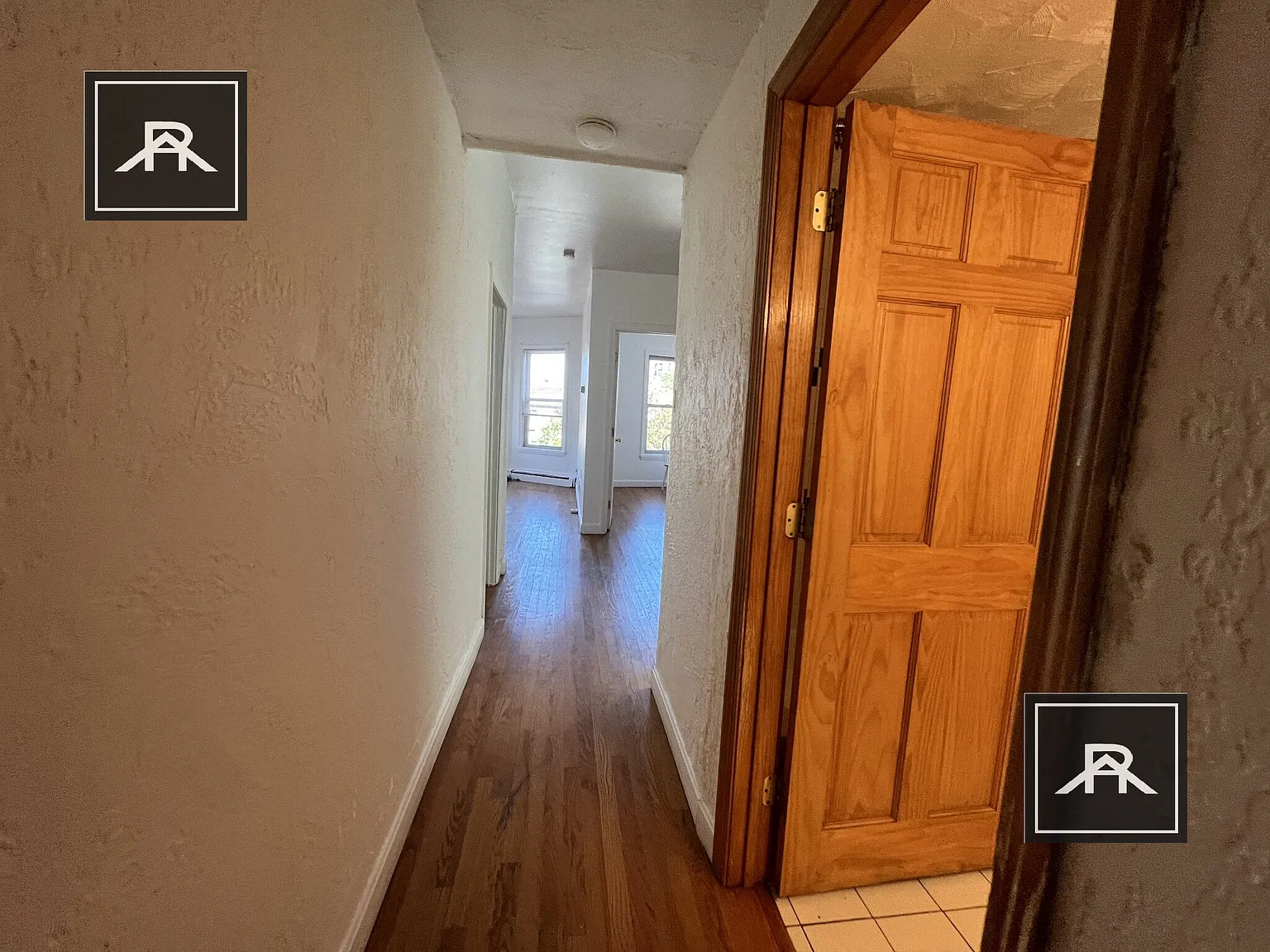 3 bed, 1.0 bath, 900 sqft, $4,200 — Photo 3