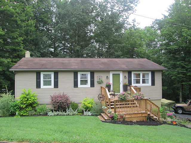 1st image of 333 Orchard Wood Dr