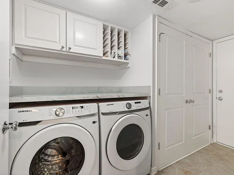 1526 Dirkson Ct — Photo 15