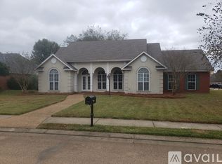 100 Hampshire Dr, Madison, MS 39110