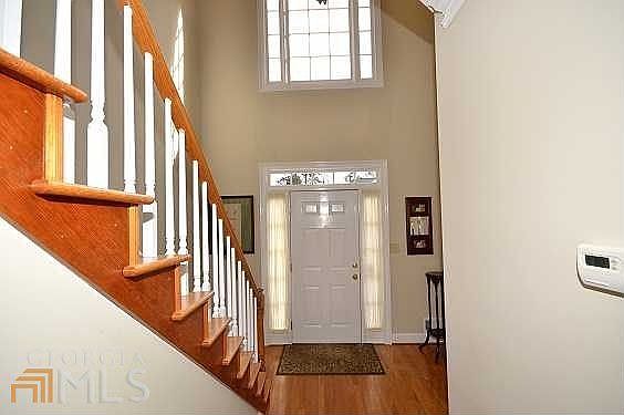 2nd image of 1145 Midland Way