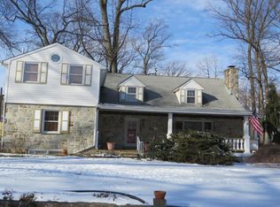 7809 Chandler Rd, Laverock, PA 19038