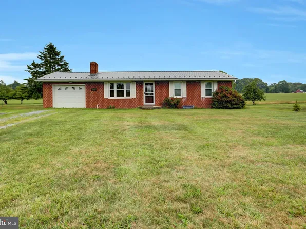 4844 Spruce Rd, Fayetteville, PA 17222