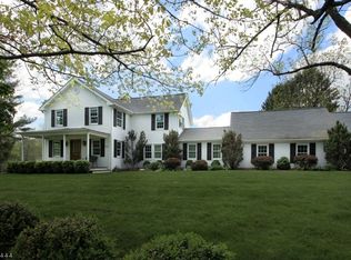 279 Pleasant Valley Rd, Mendham, NJ 07945