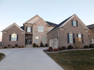 488 Weston Park, Lexington, KY 40515