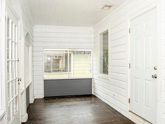 5th image of 525 W 66TH Street
