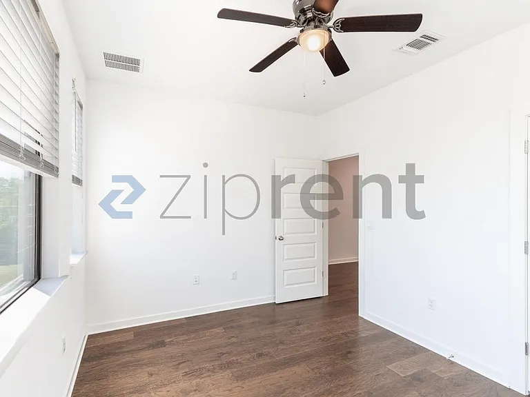 6409 Berkman Dr #7 — Photo 16