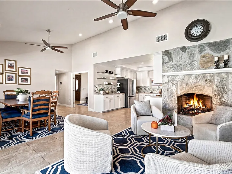 48551 San Pedro St — Photo 6