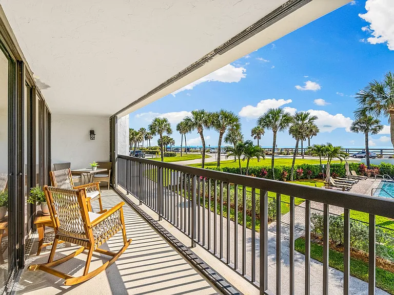 4141 Ocean Dr #208 — Photo 29