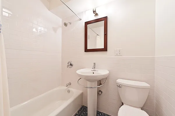 Sold by Nest Seekers International | media 1
