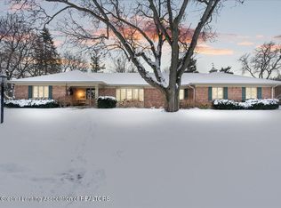 938 Applegate Ln, East Lansing, MI 48823