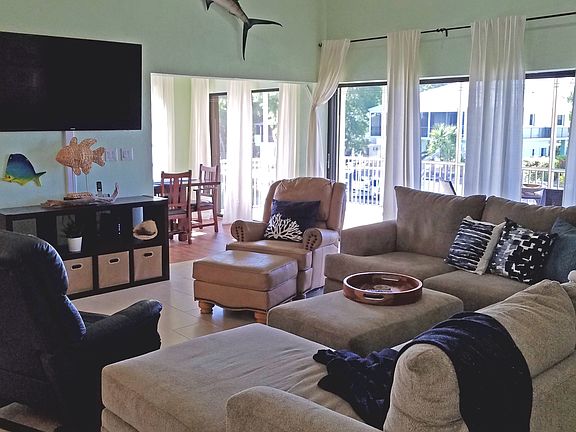 Large Vaulted Living Room
