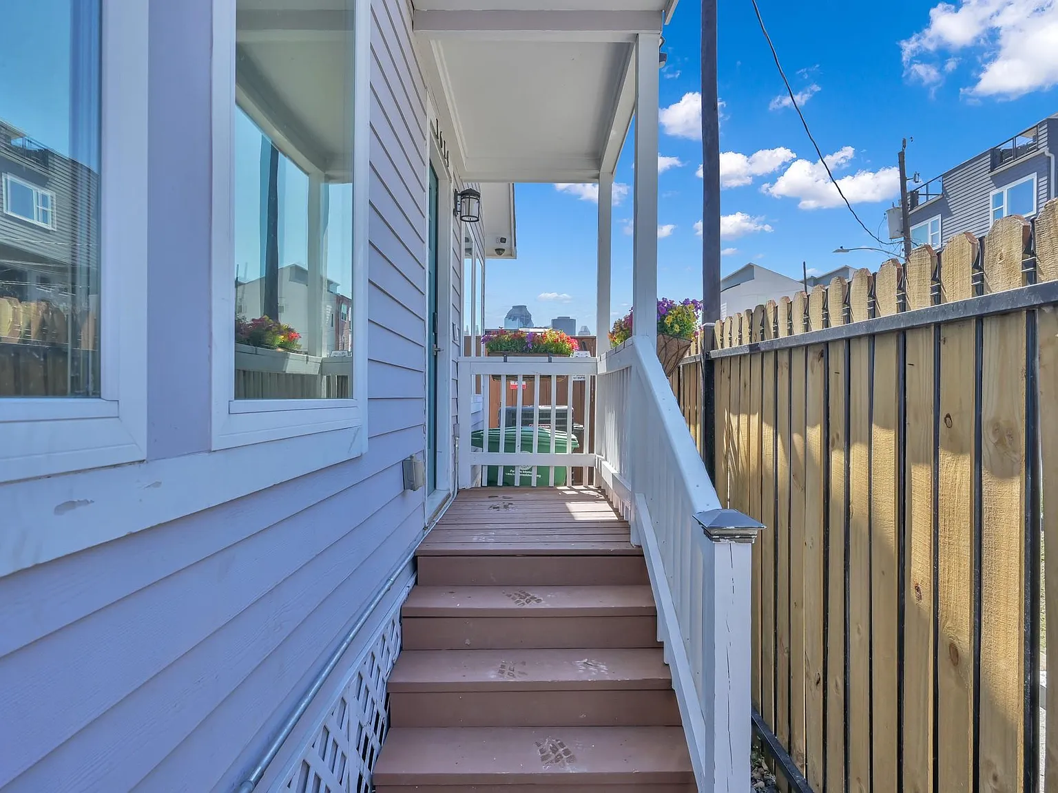 2 bed, 2.5 bath, 1170 sqft, $2,800 — Photo 4