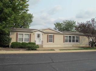 470 Wild Flower Dr, Belvidere, IL 61008