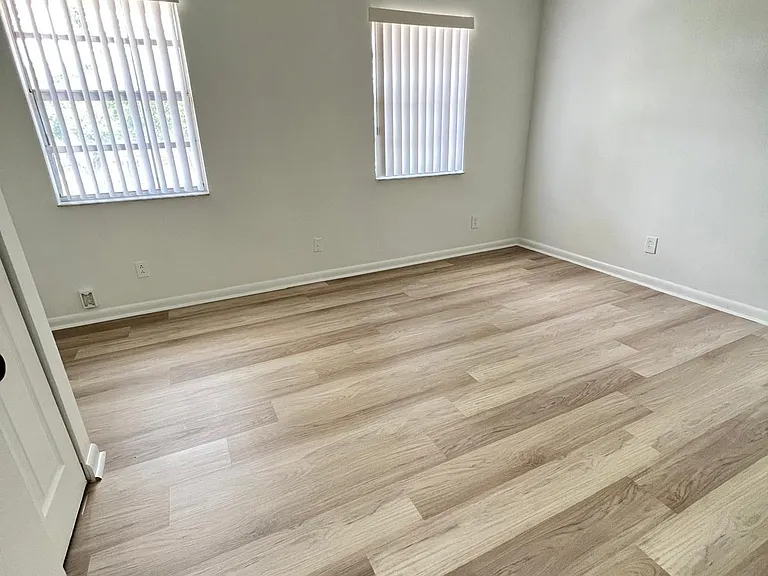 2896 Edgehill Ln #2896 — Photo 3