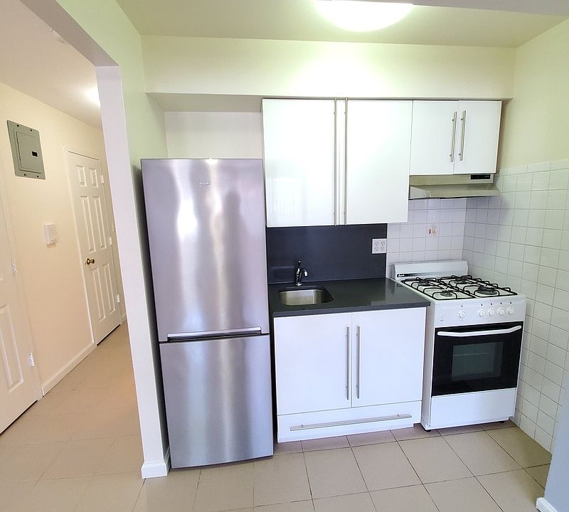 1st image of 26-34 30th St #D2