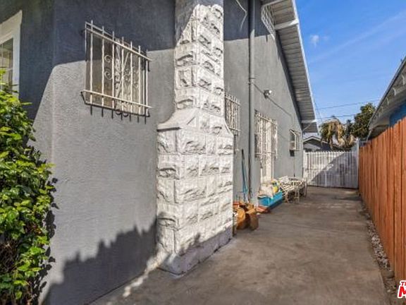 3rd image of 227 W 61st St