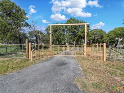 1843 Burr Oak Ln, Adkins, TX, 78101