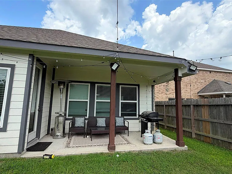 25112 Slow Pines Dr — Photo 23