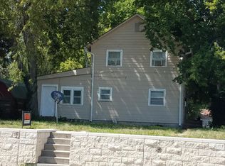 410 Bluemont Ave, Manhattan, KS 66502