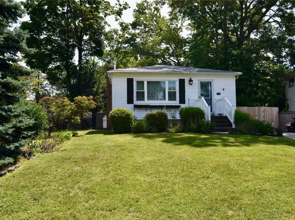 15A Forest Avenue, Port Jefferson Station, NY 11776