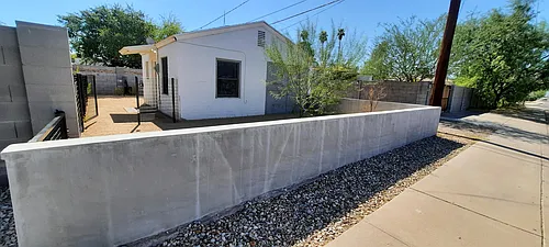 1401 E Hubbell St Photo 1