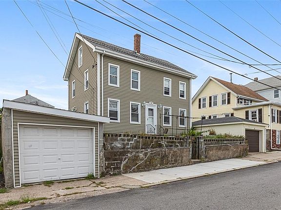 3rd image of 94 Perry St
