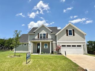 1355 Orange Blossom Ct, Gainesville, TX 76240