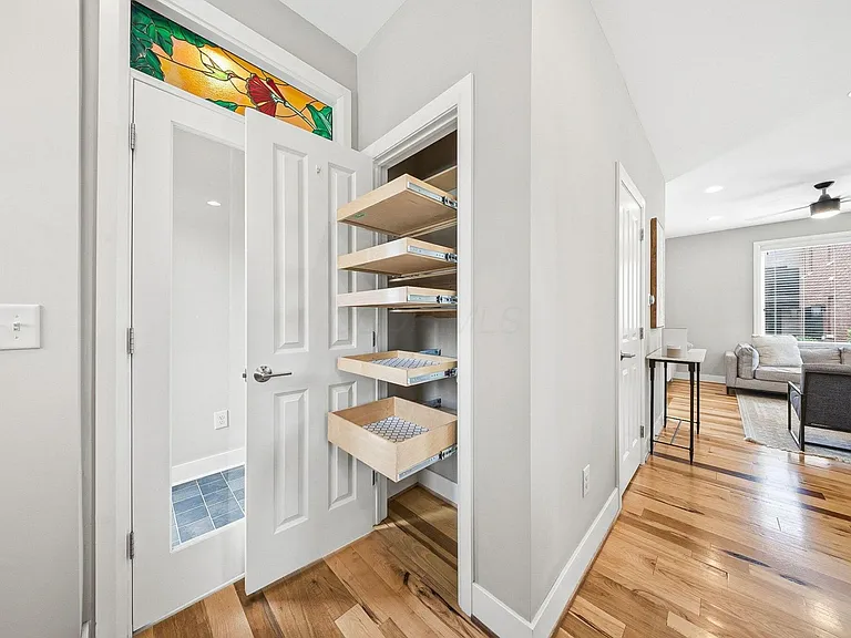 567 Lathrop St — Photo 19