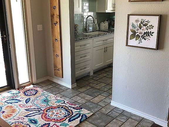 5th image of 1801 Creekmere Dr
