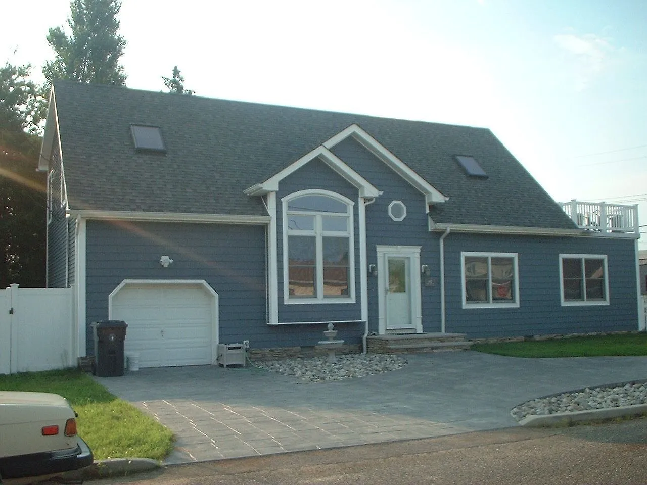 642 S End Ave photo 1
