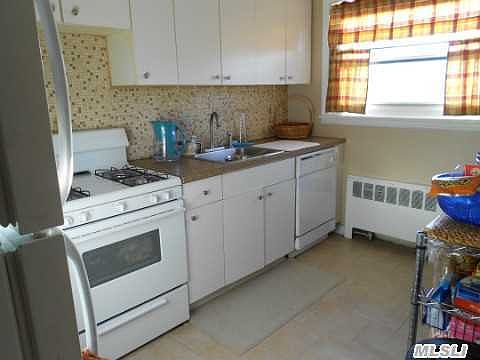 5th image of 21929 74th Ave