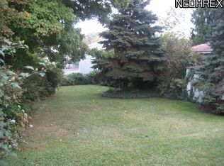 861 Damon St, Akron, OH 44310